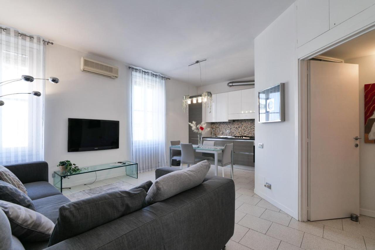 Primopiano - Battaglia A Apartamento Milão Exterior foto